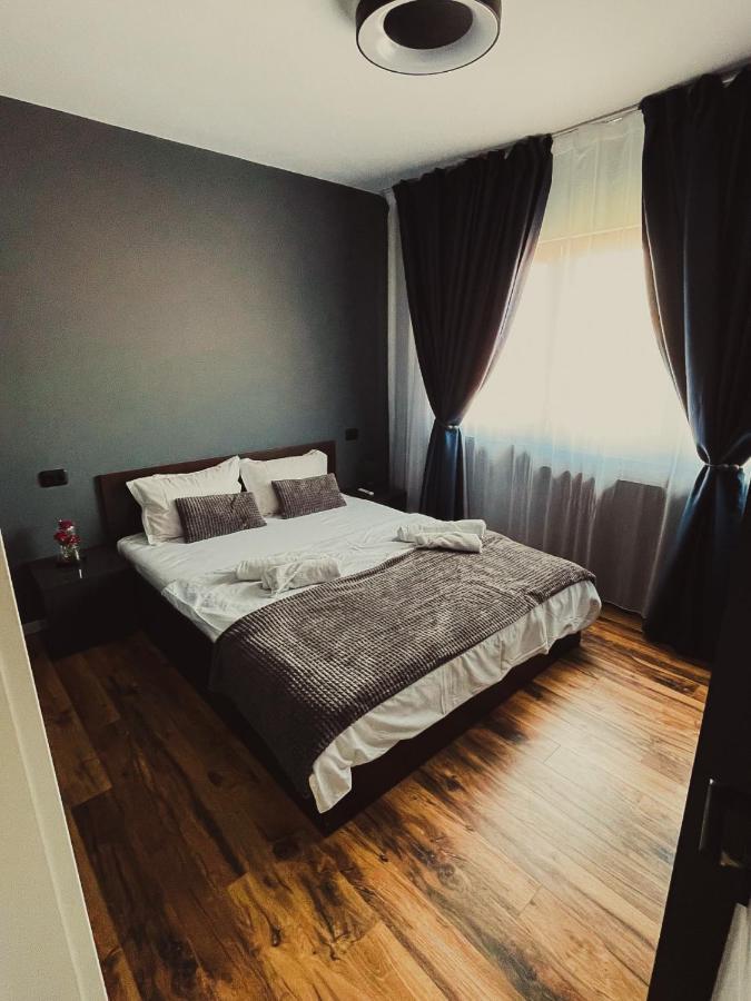 Relax House Apartment ไกรโอวา ภายนอก รูปภาพ