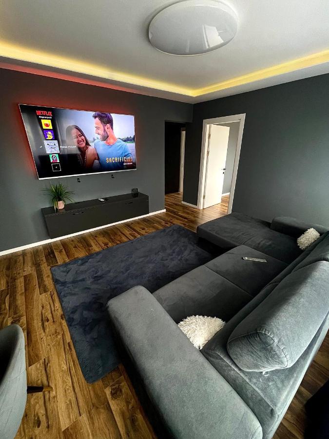 Relax House Apartment ไกรโอวา ภายนอก รูปภาพ